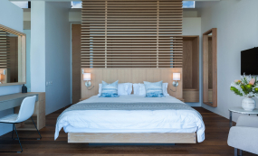 grootbos-villa-2-main-bedroom-1.jpg