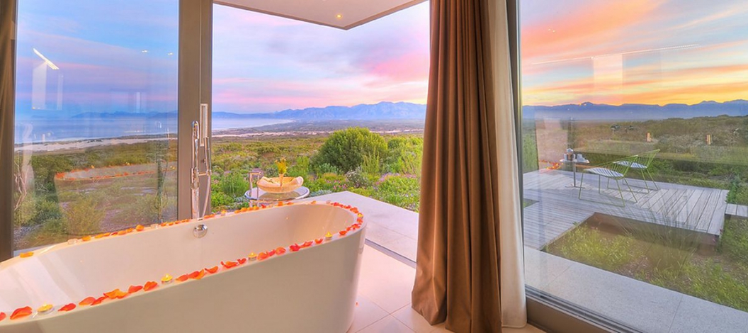 Sweeping Views from Bed and Bath